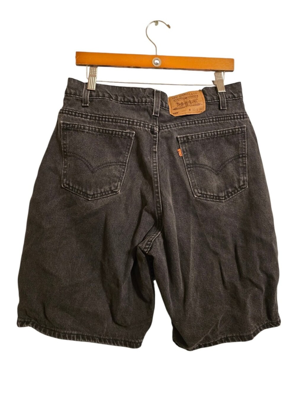 Vintage | Levi's Men's Black Denim Shorts